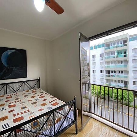 Apartamento Praia Do Tombo Apartment Гуаружа Екстериор снимка