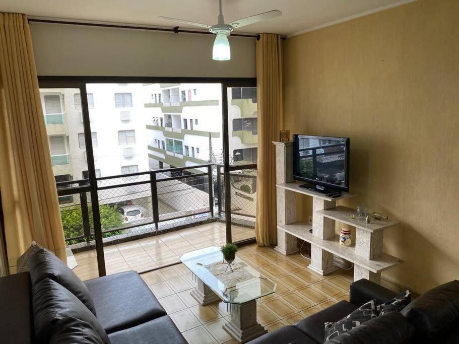 Apartamento Praia Do Tombo Apartment Гуаружа Екстериор снимка